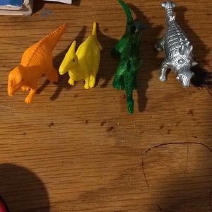 5 Dino’s